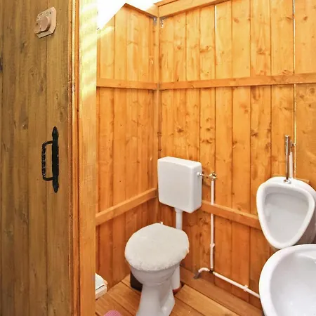 Natur Pur Beheizter Poolsauna Campsite
